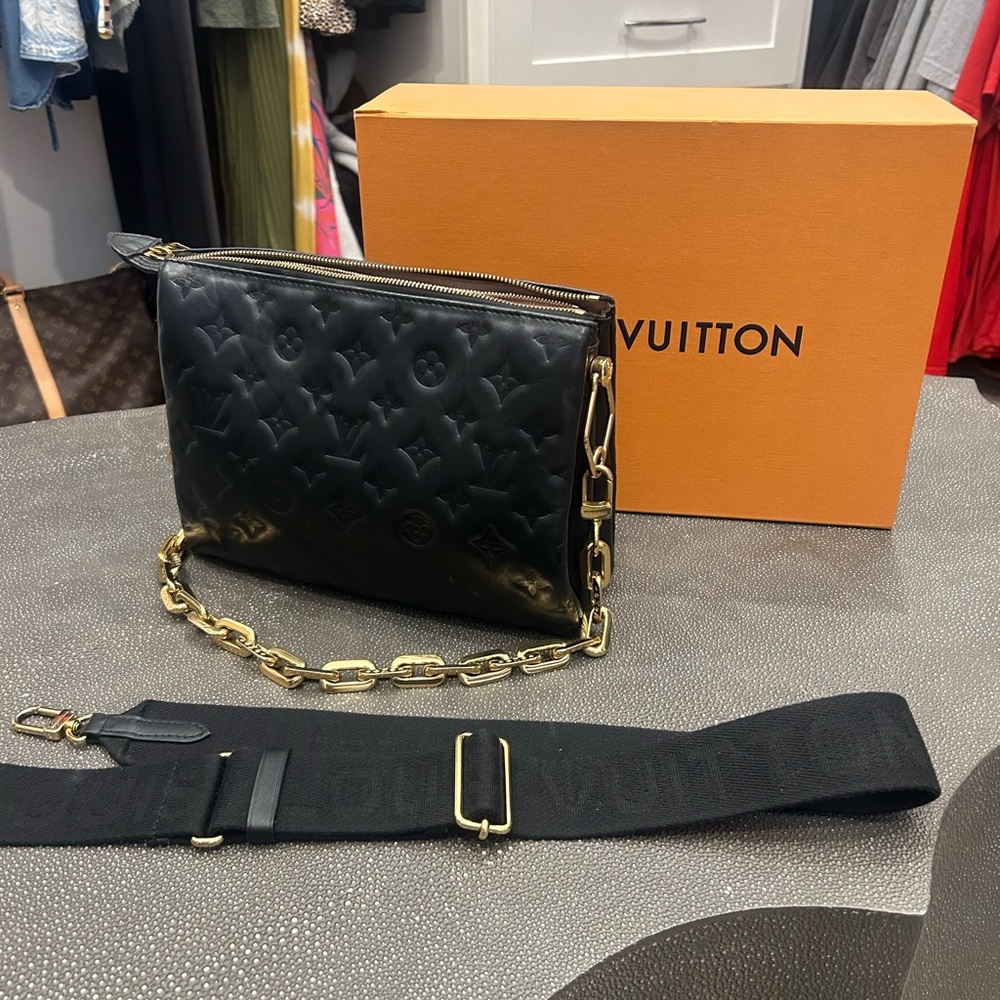 AUTHENTIC Louis Vuitton Coussin PM Handbag Lambskin Black Gold 🖤💛